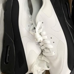 Brand new AirMax 90